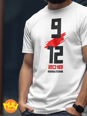 Remera blanca sublimada con motivos de River Plate